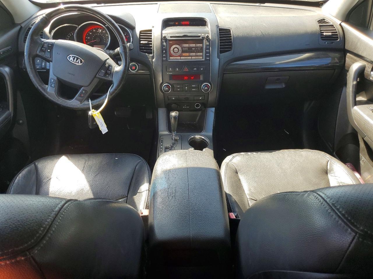 2013 KIA SORENTO