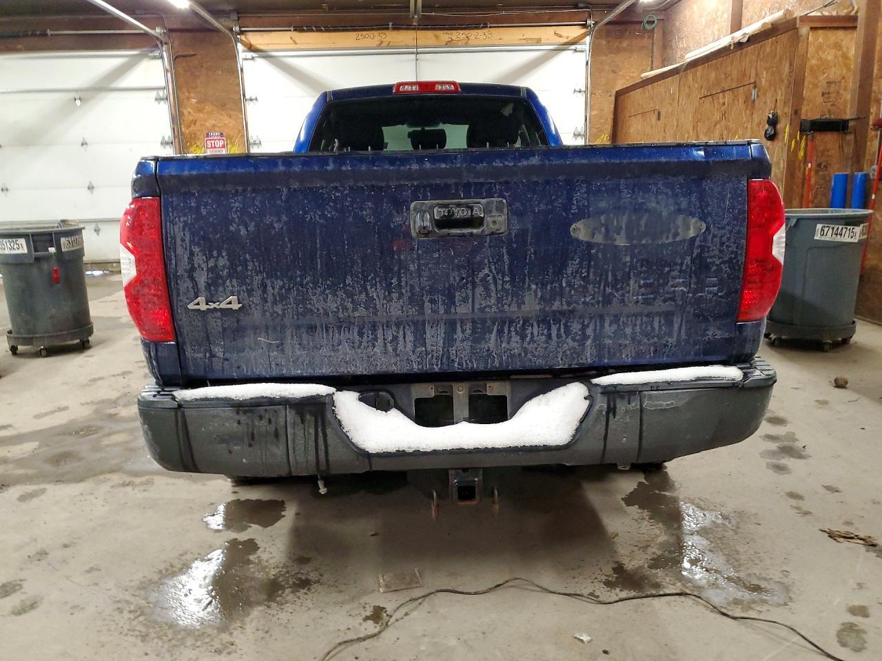 2015 TOYOTA TUNDRA