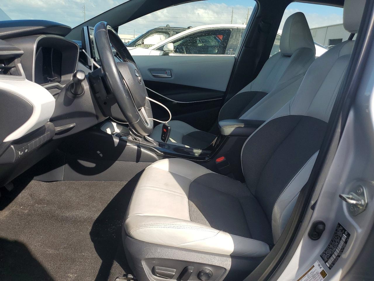 2022 TOYOTA COROLLA