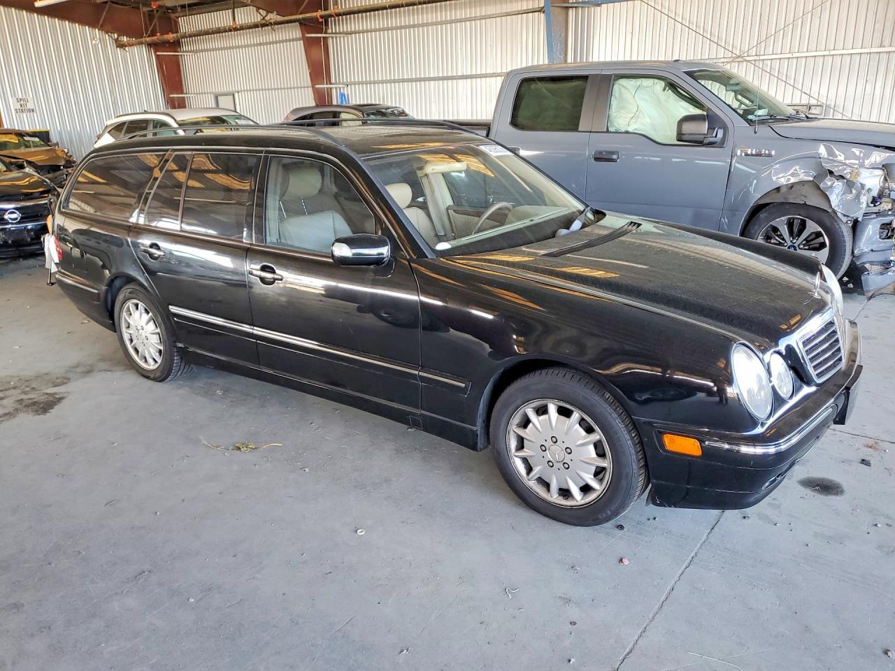 2001 MERCEDES-BENZ E-Class