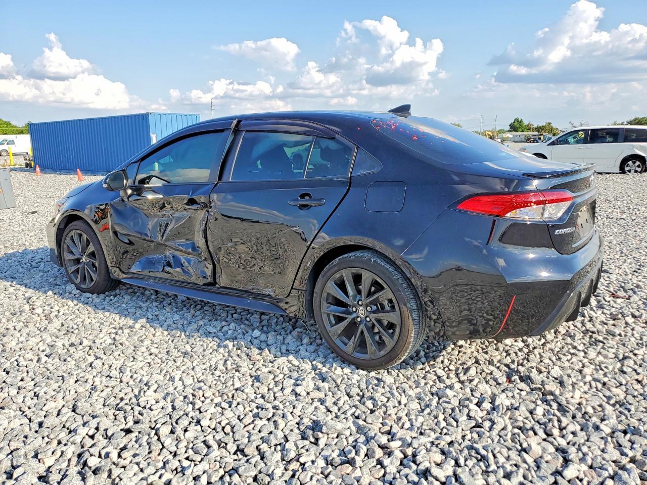 2024 TOYOTA COROLLA