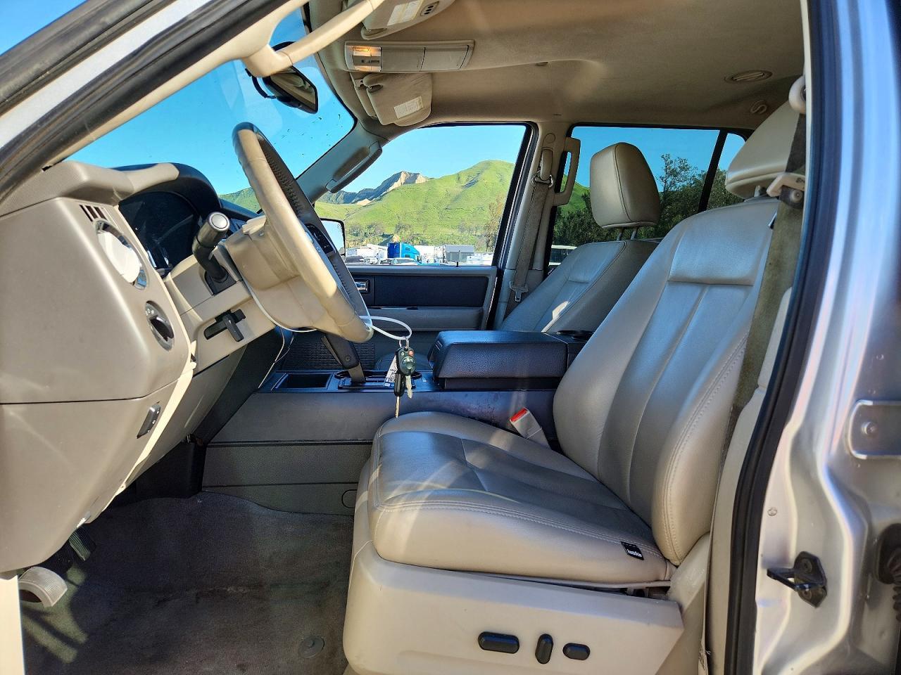 2011 FORD Expedition