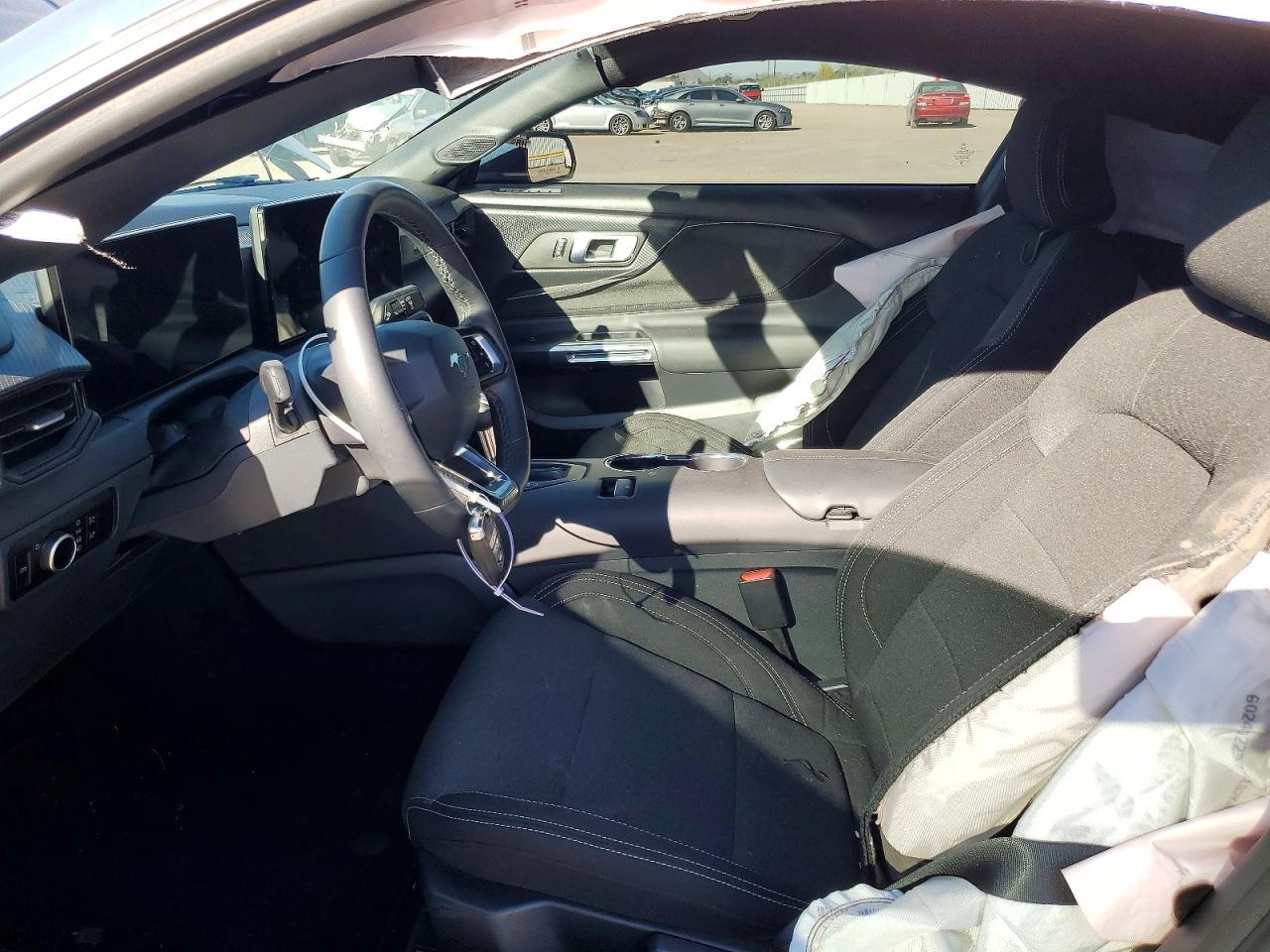 2025 FORD MUSTANG