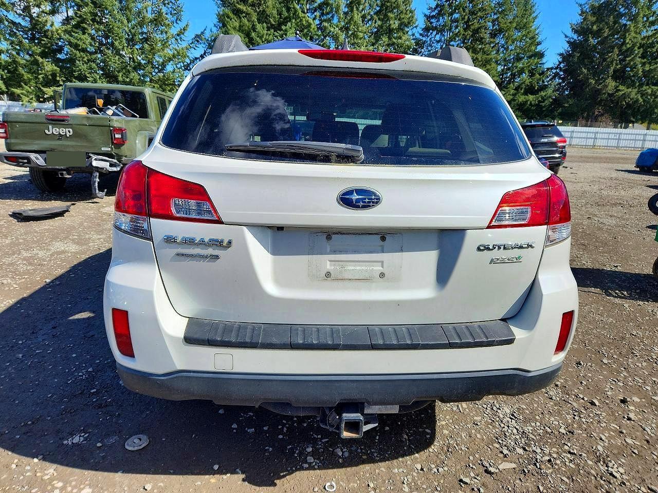 2013 SUBARU Outback