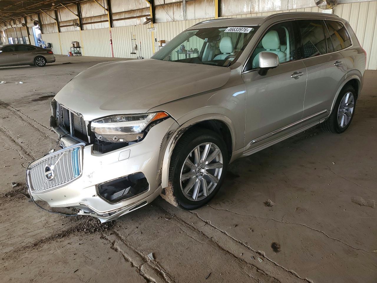 2016 VOLVO XC90
