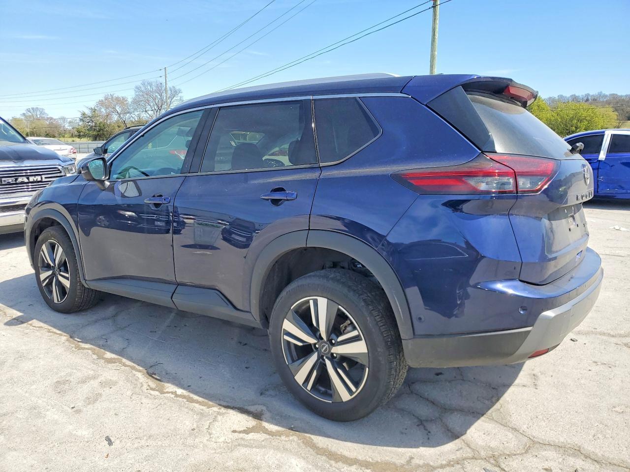 2025 NISSAN ROGUE