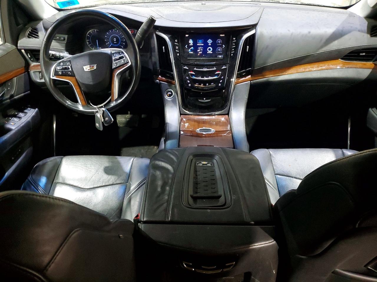 2016 CADILLAC Escalade ESV