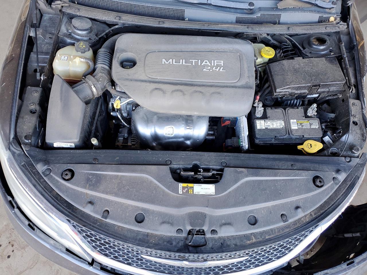 2015 CHRYSLER 200