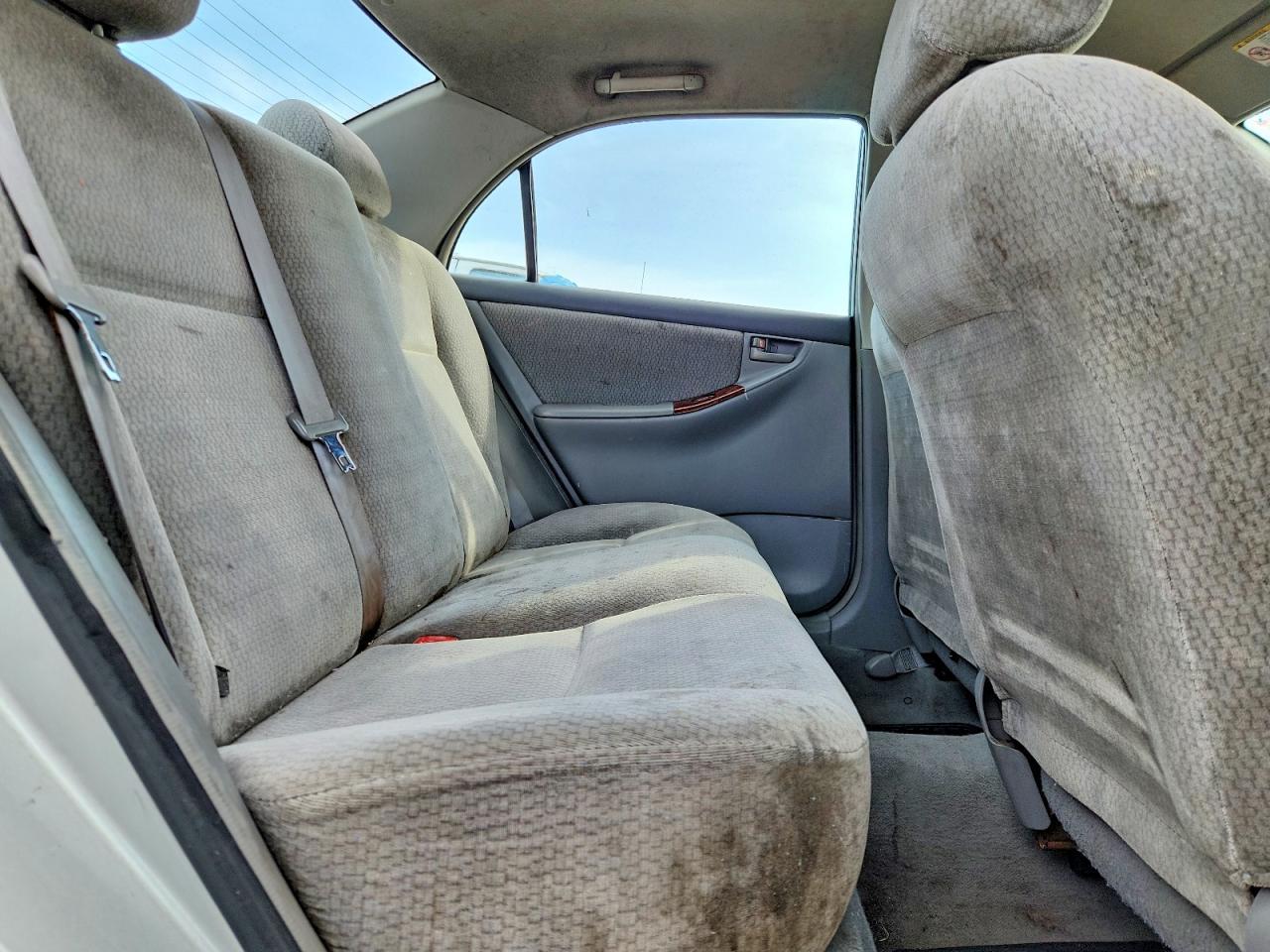 2004 TOYOTA COROLLA