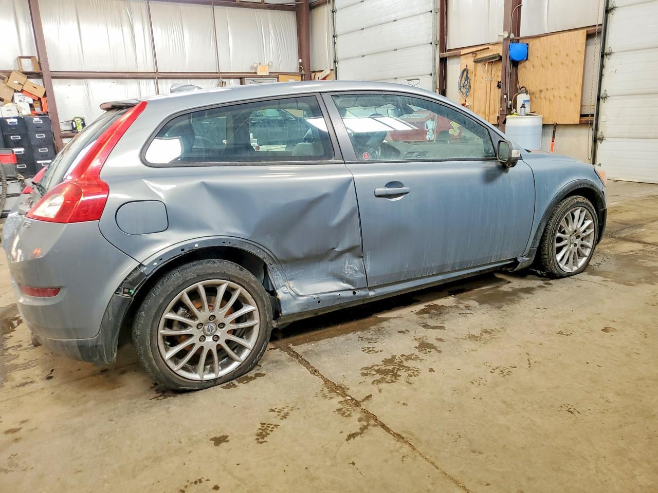 2012 VOLVO C30