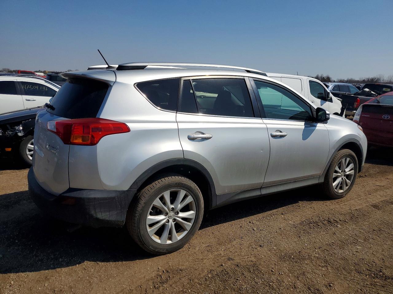 2014 TOYOTA RAV4