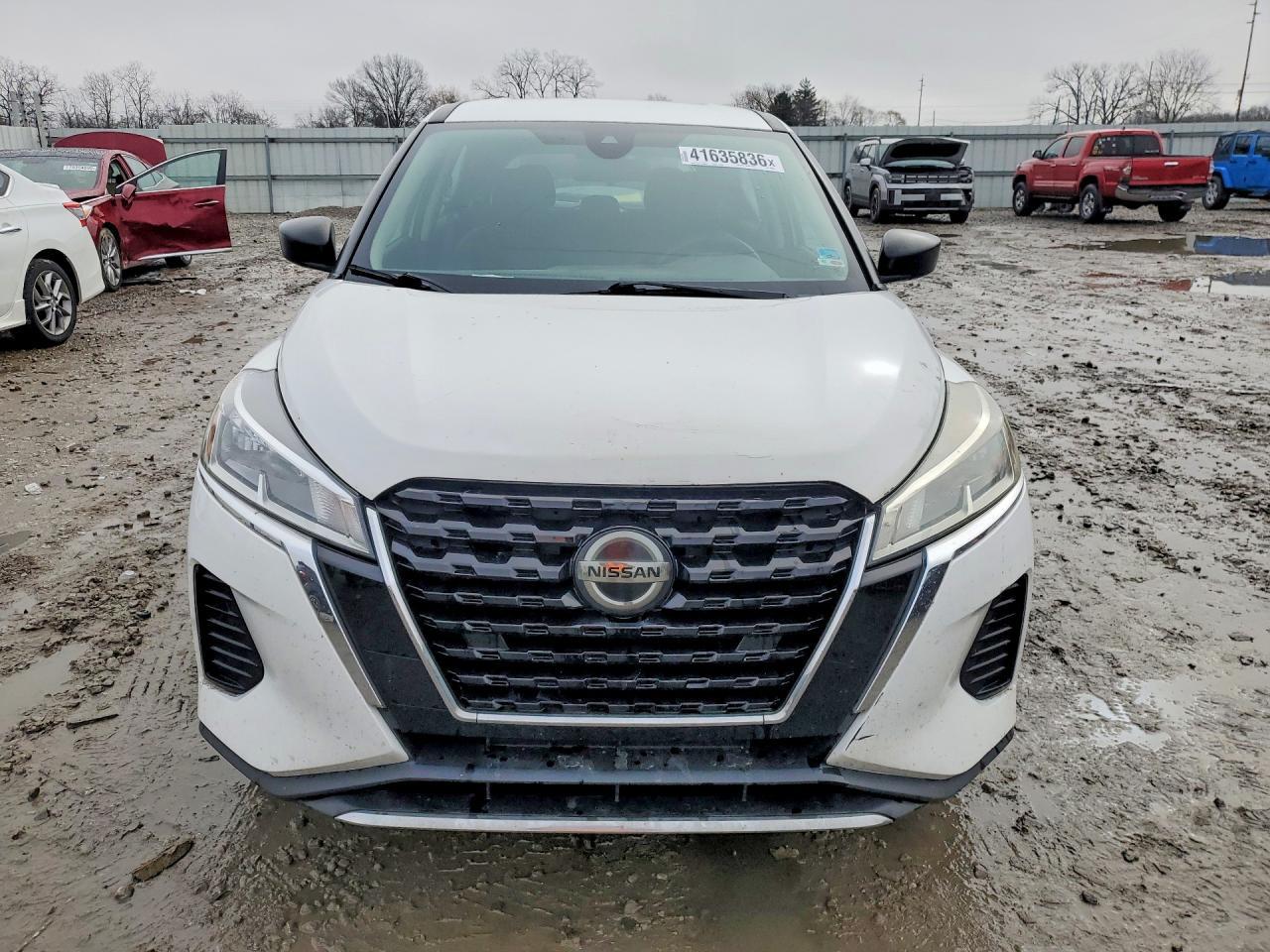 2021 NISSAN KICKS