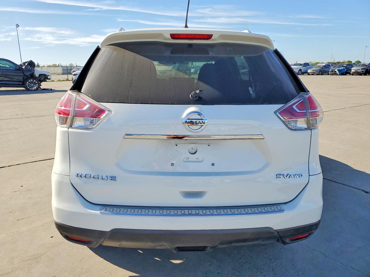 2016 NISSAN ROGUE