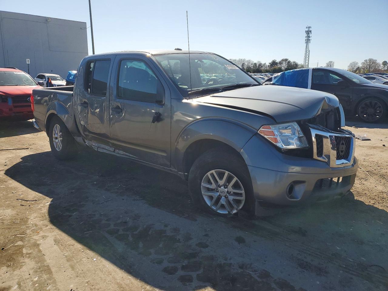 2016 NISSAN Frontier