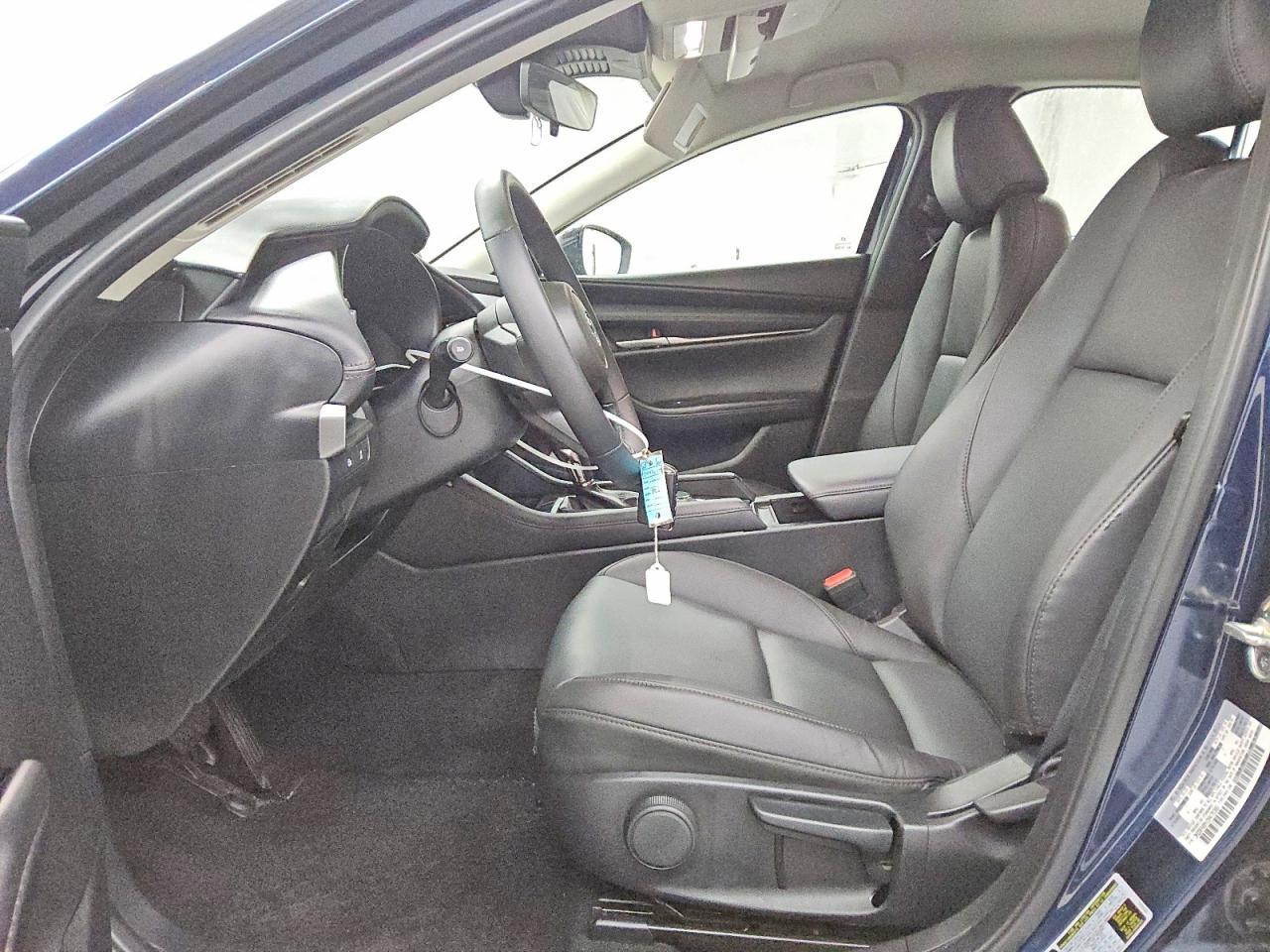2025 MAZDA 3
