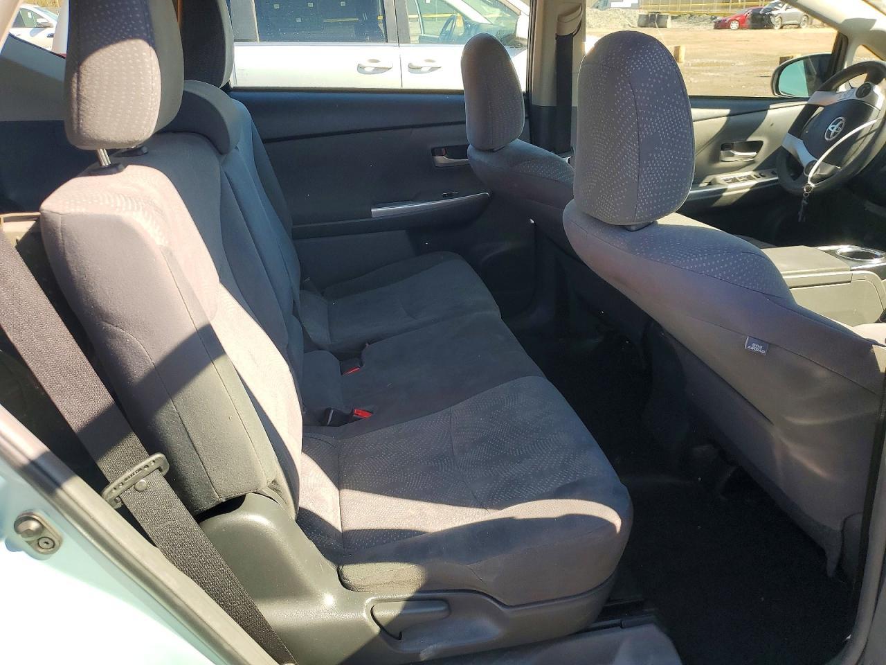 2014 TOYOTA PRIUS V