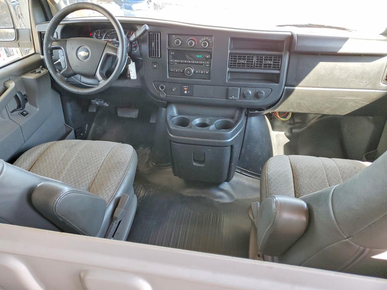 2016 CHEVROLET EXPRESS 2500
