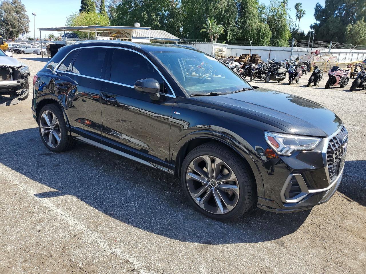 2020 AUDI Q3