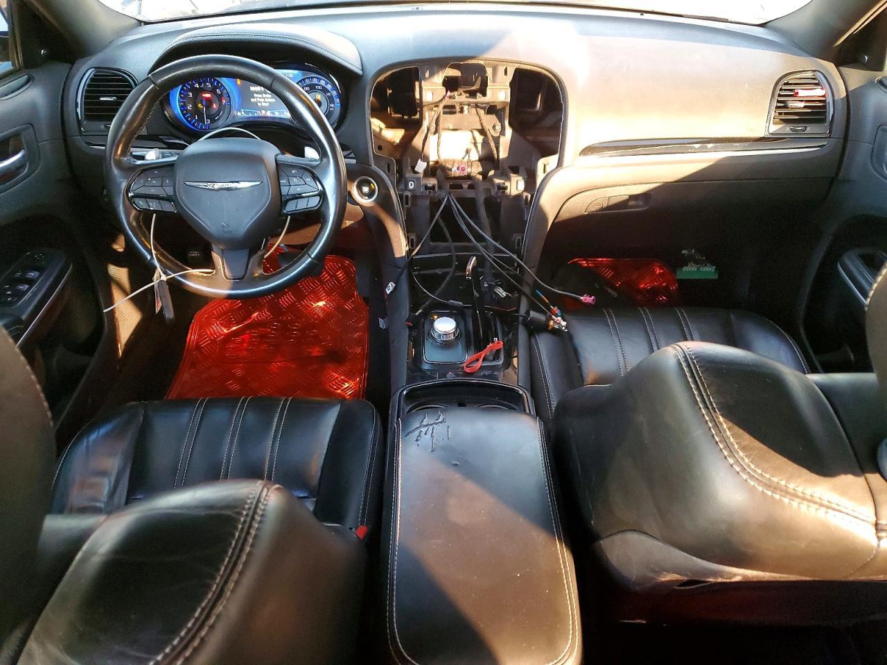 2019 CHRYSLER 300