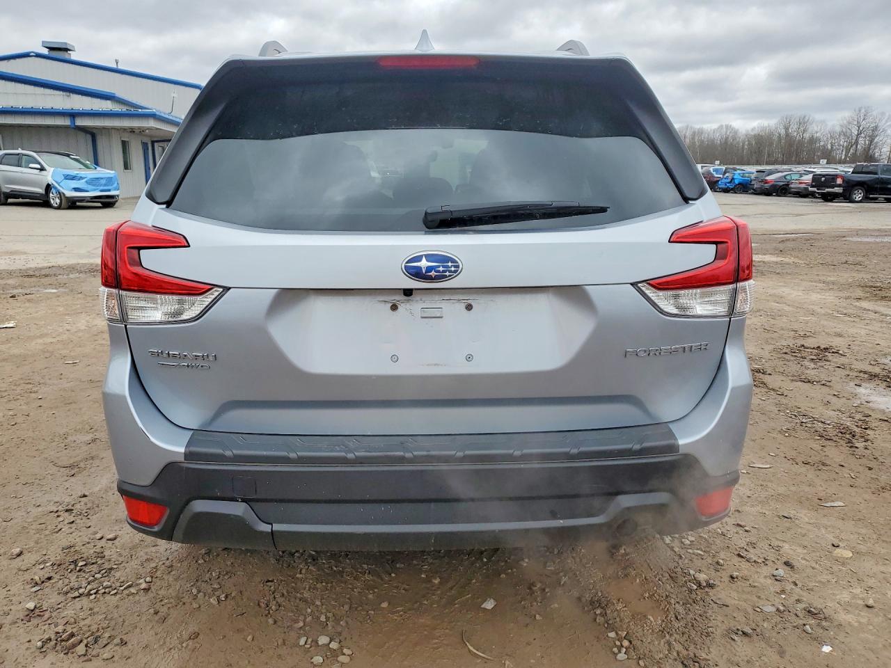 2021 SUBARU FORESTER