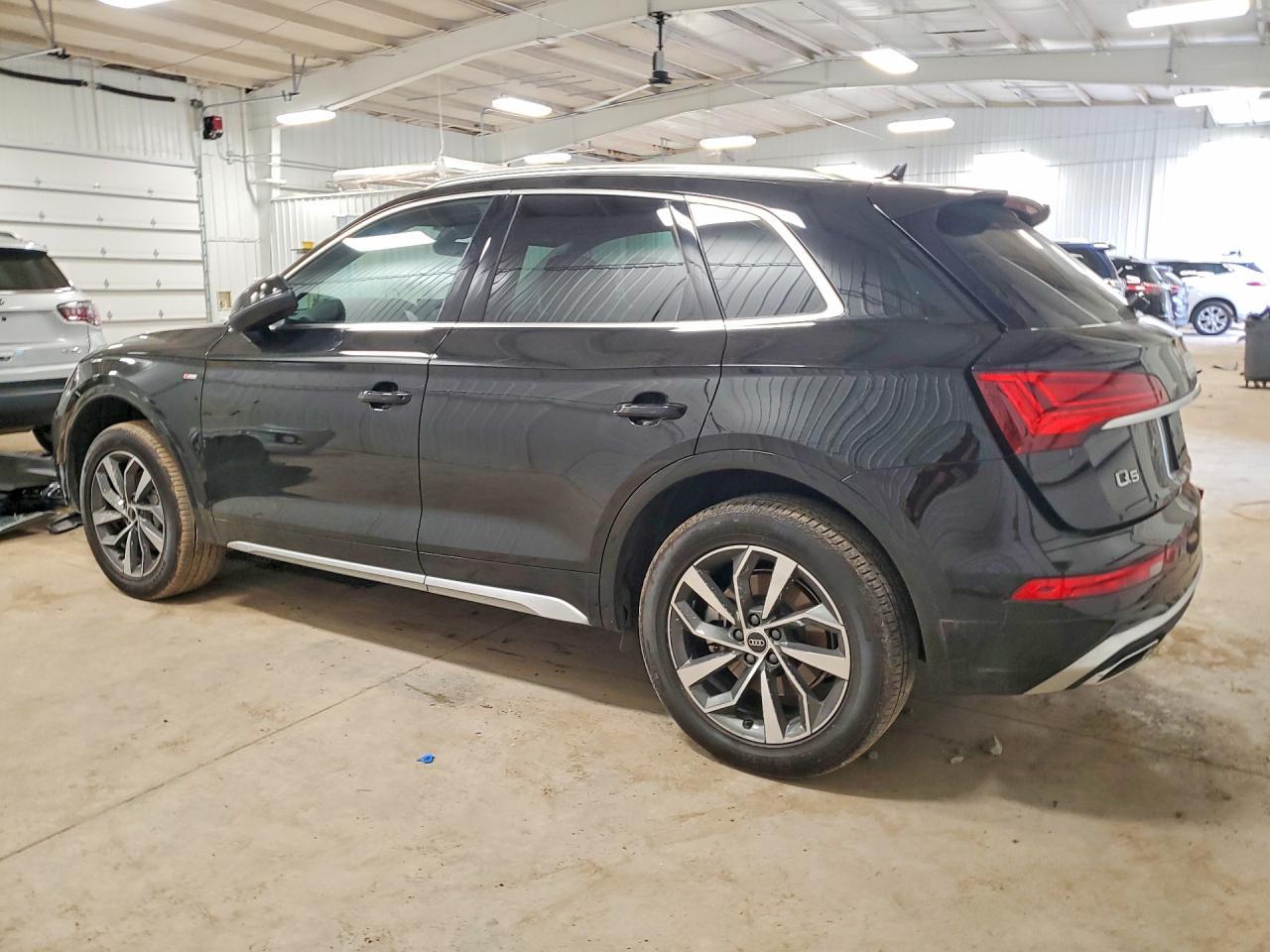 2024 AUDI Q5