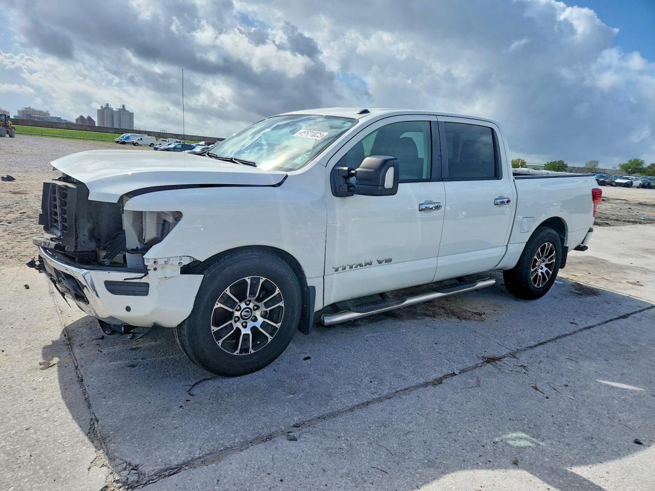 2020 NISSAN Titan