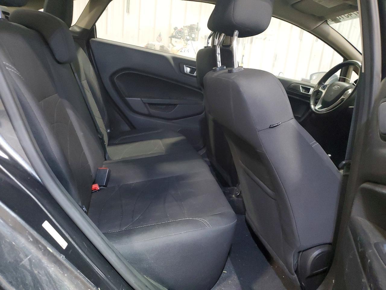 2016 FORD Fiesta