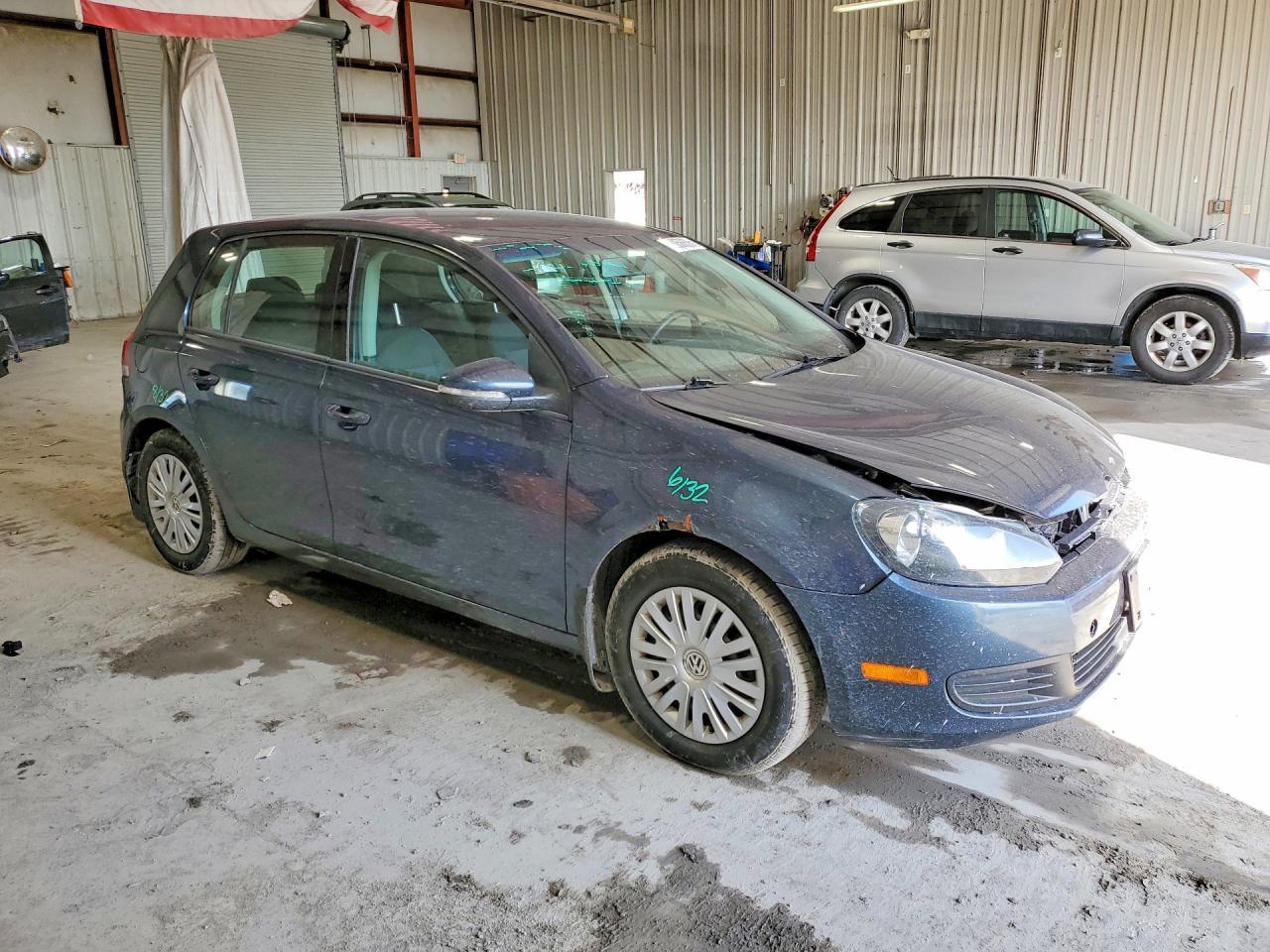 2014 VOLKSWAGEN GOLF