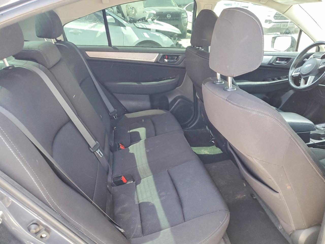 2017 SUBARU Legacy