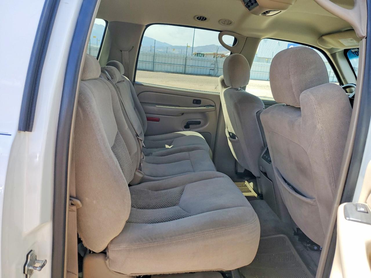2005 CHEVROLET Suburban