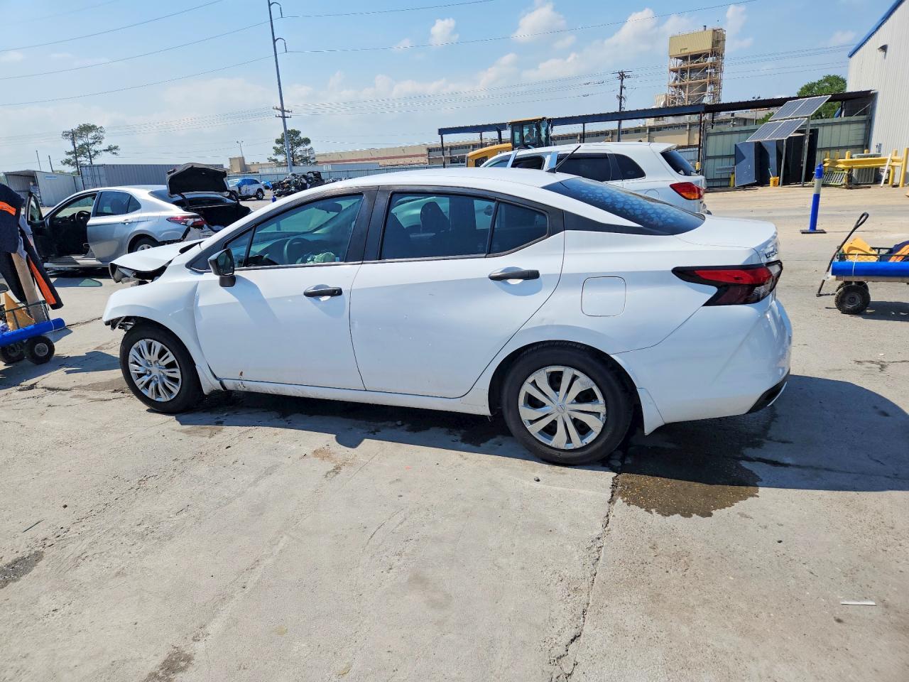 2020 NISSAN VERSA