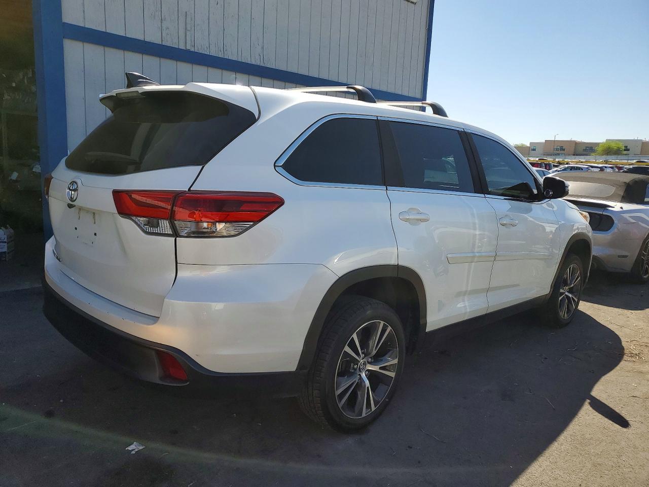 2019 TOYOTA HIGHLANDER