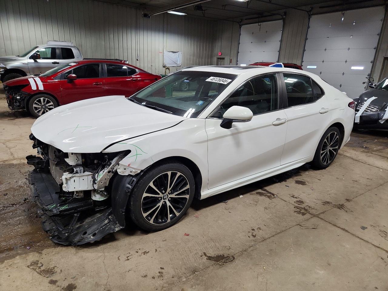2018 TOYOTA CAMRY