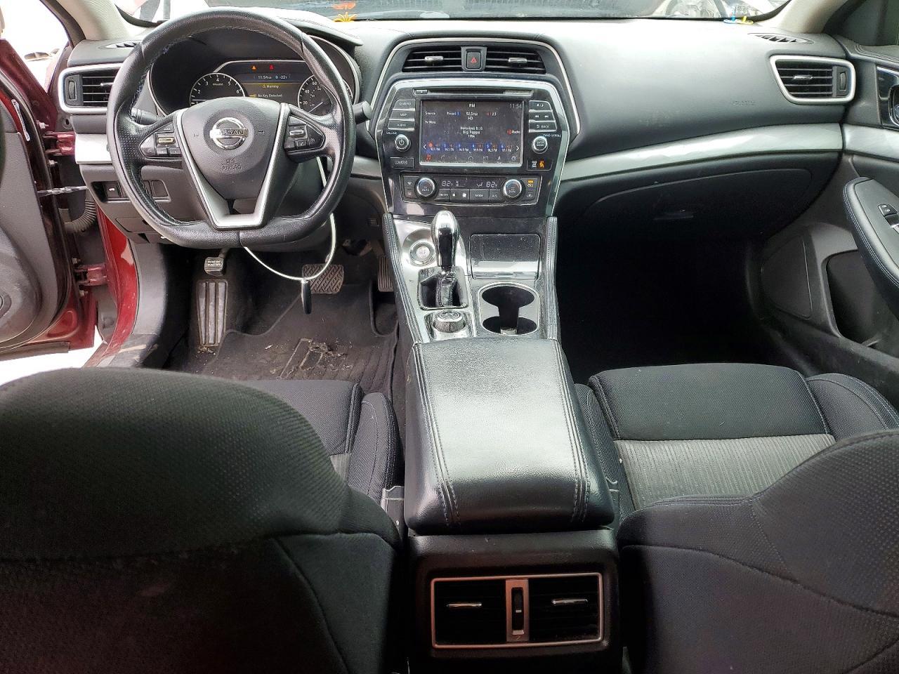 2016 NISSAN Maxima