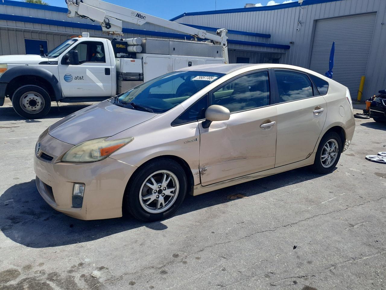 2010 TOYOTA PRIUS