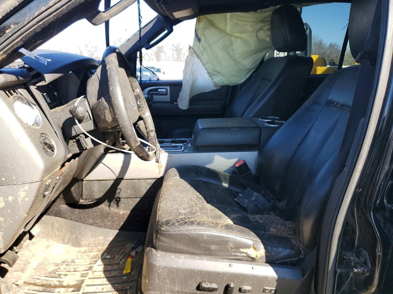 2013 FORD Expedition