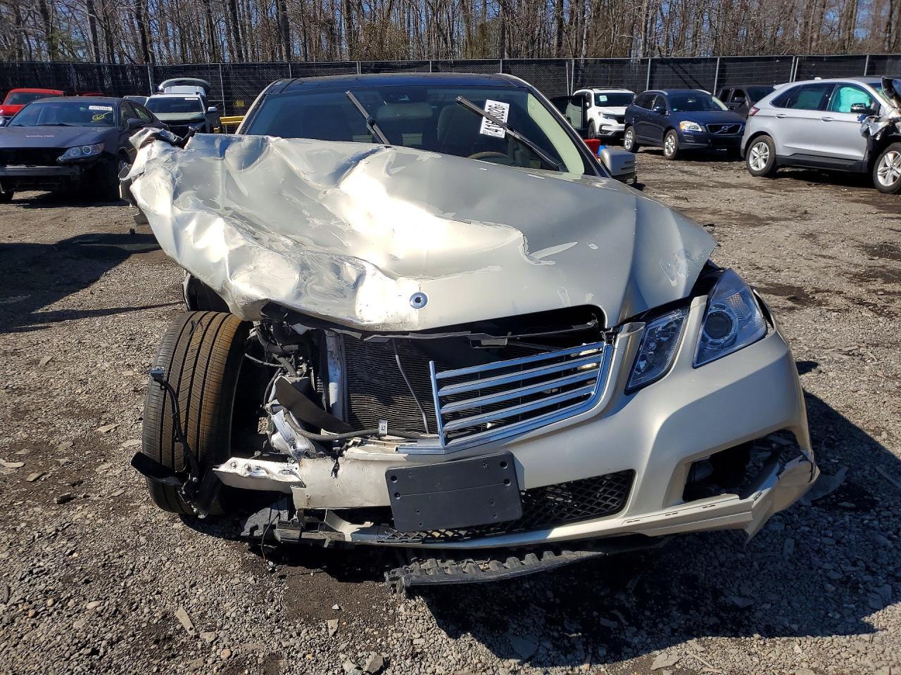 2012 MERCEDES-BENZ E-Class