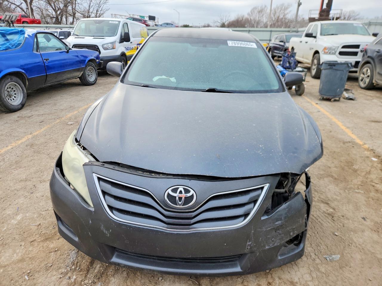 2011 TOYOTA CAMRY