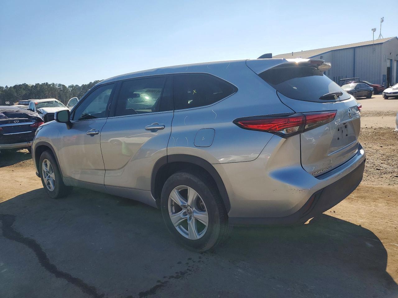 2022 TOYOTA HIGHLANDER