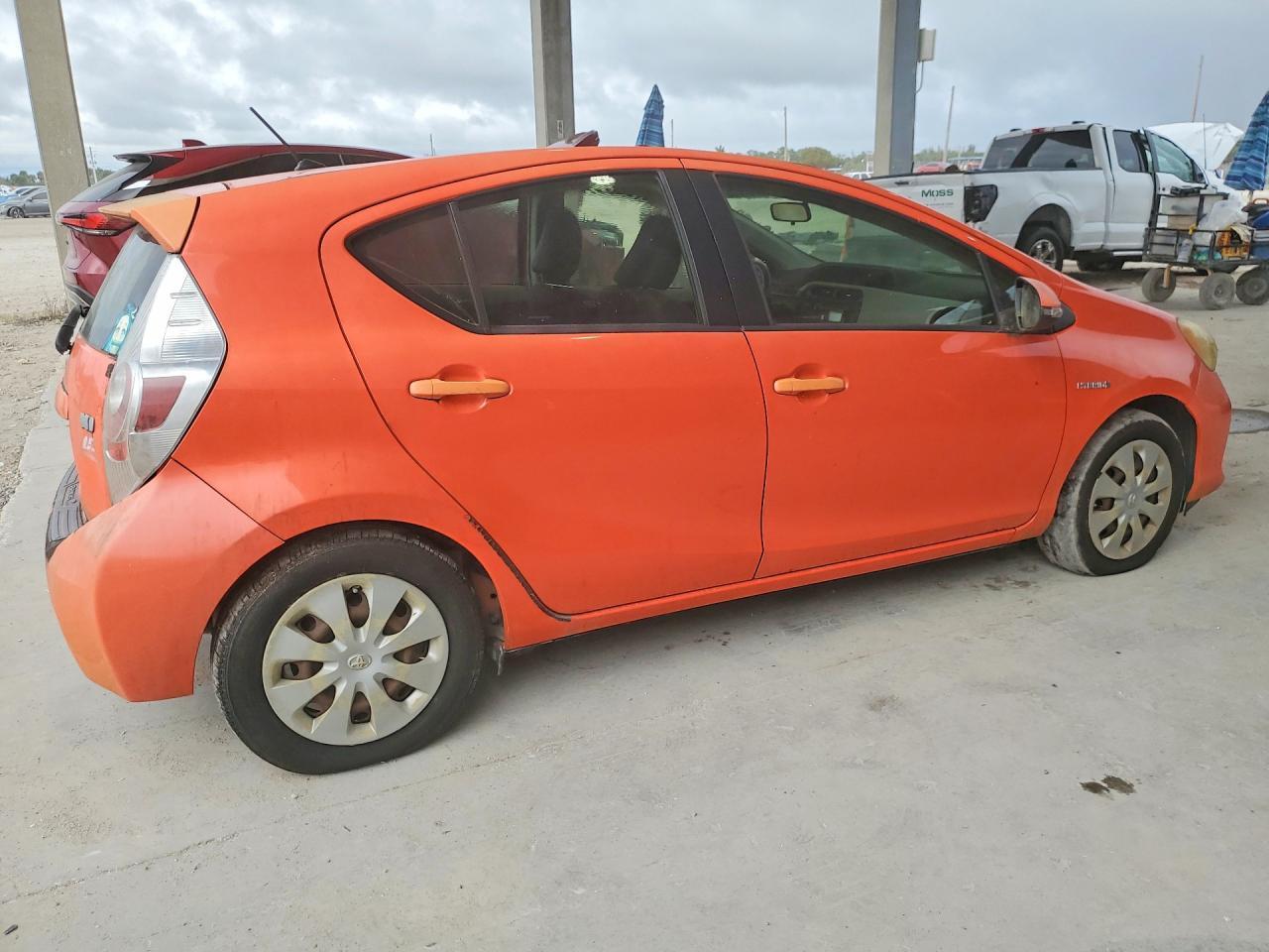 2012 TOYOTA Prius c