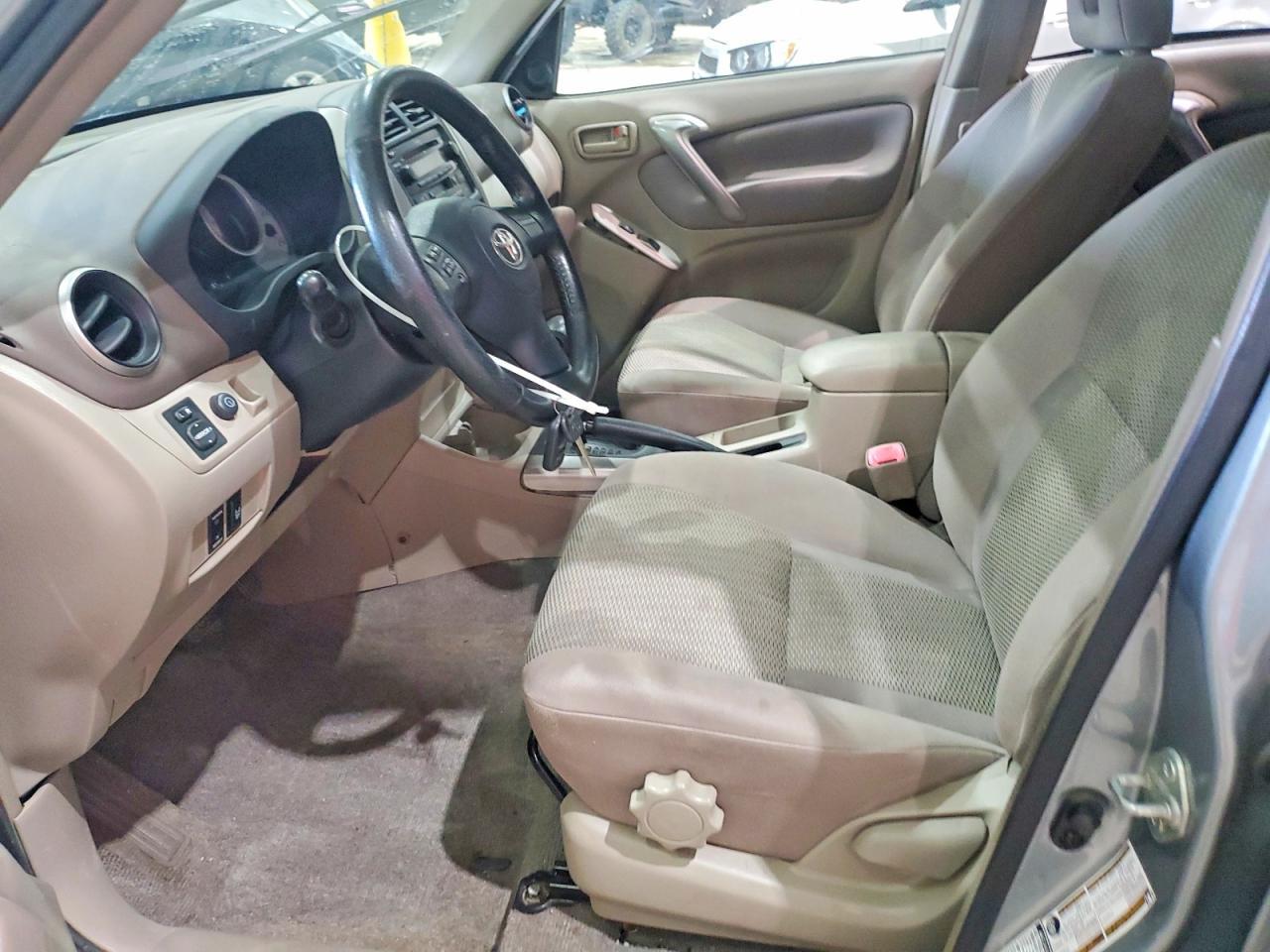 2004 TOYOTA RAV4