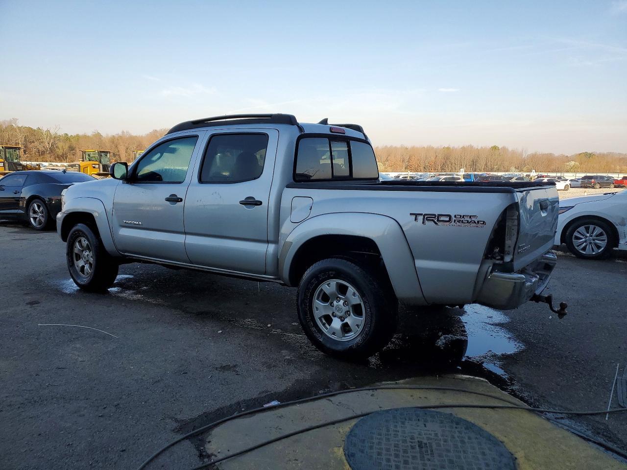 2012 TOYOTA TACOMA