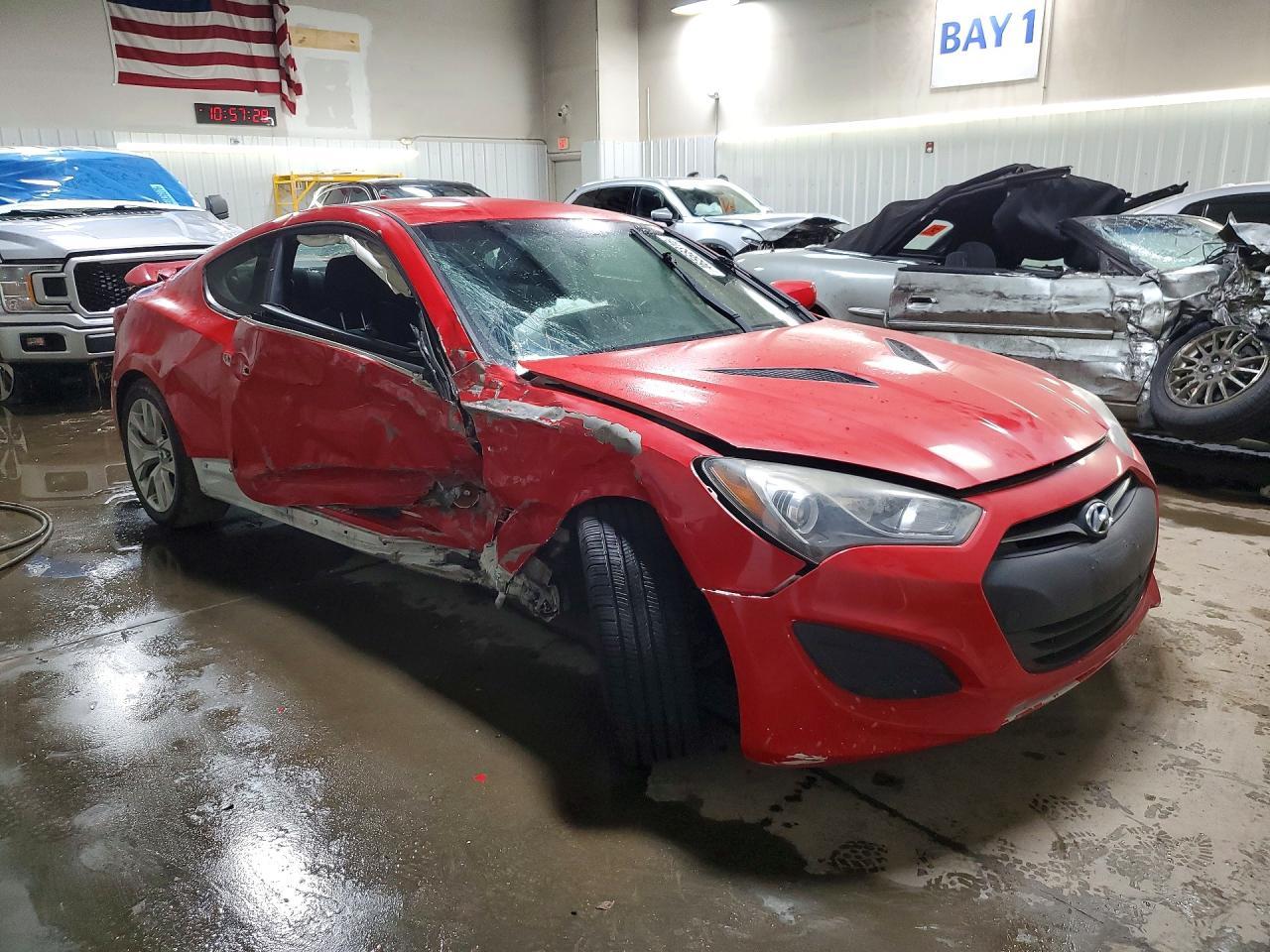 2013 HYUNDAI GENESIS