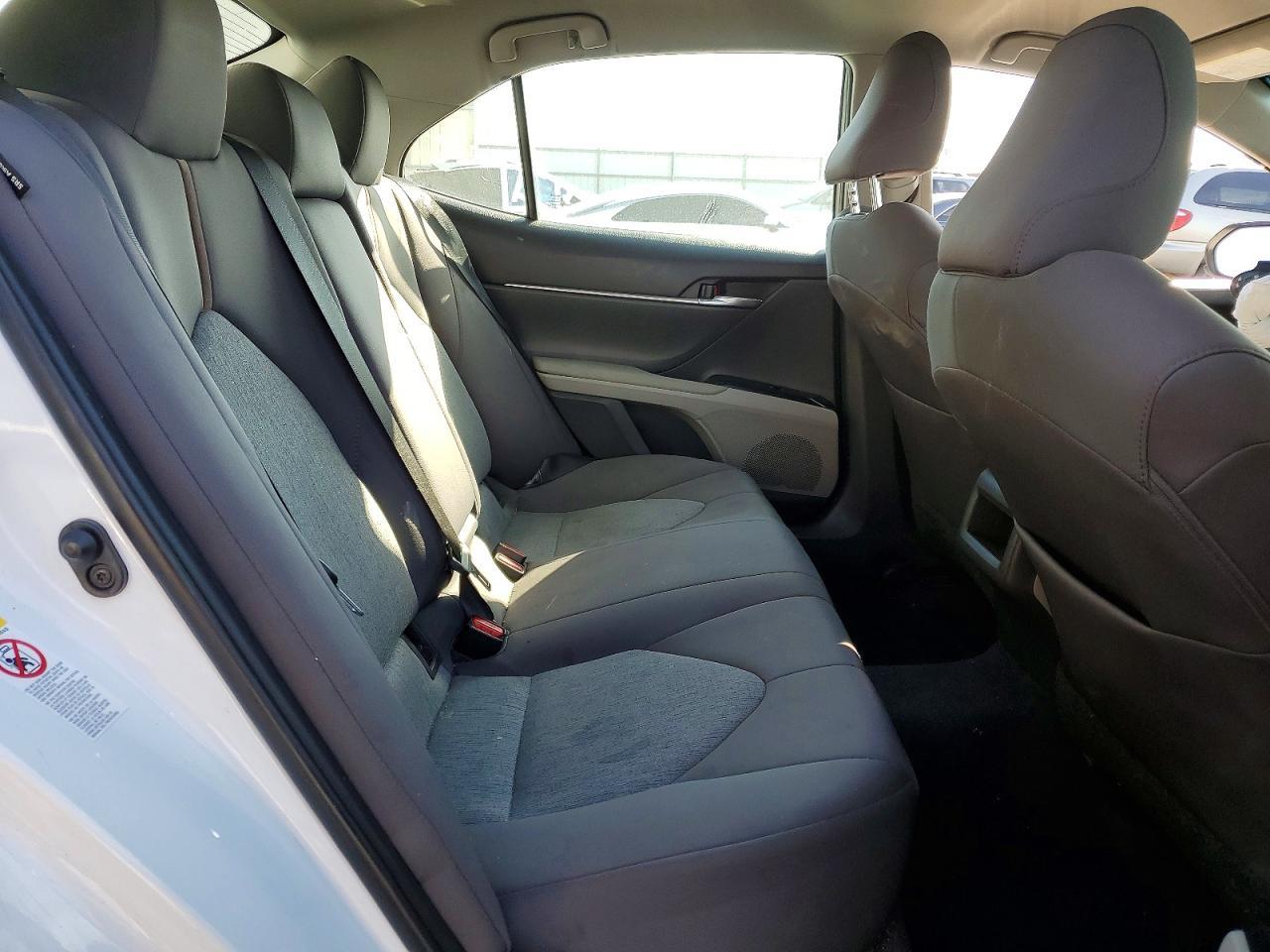 2018 TOYOTA CAMRY