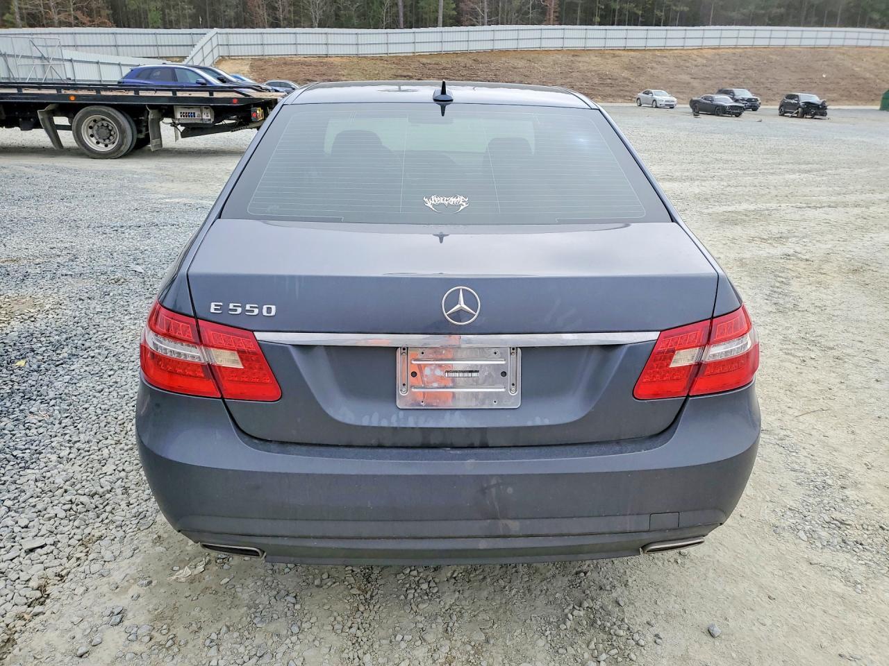 2011 MERCEDES-BENZ E-Class