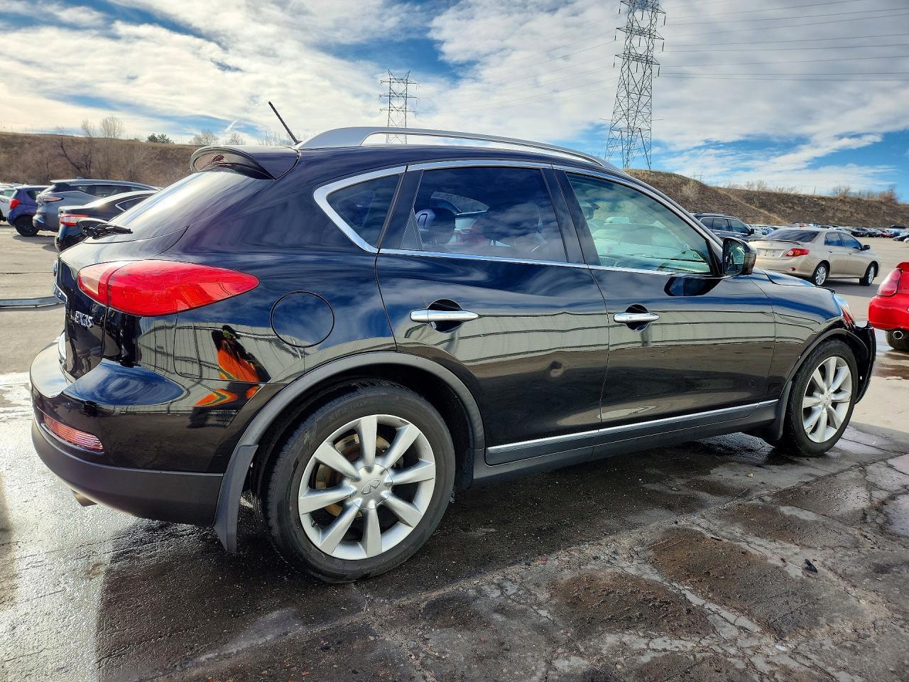 2010 INFINITI EX35