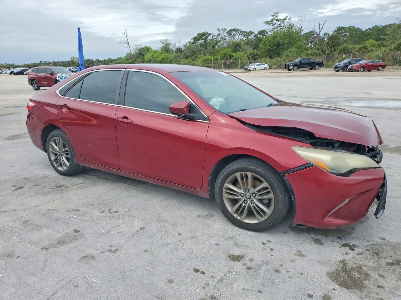 2016 TOYOTA CAMRY