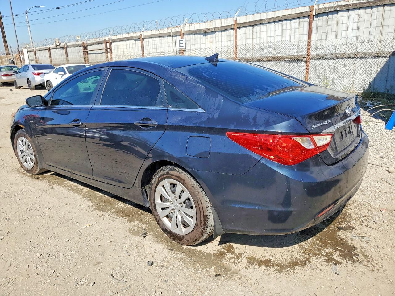 2011 HYUNDAI SONATA