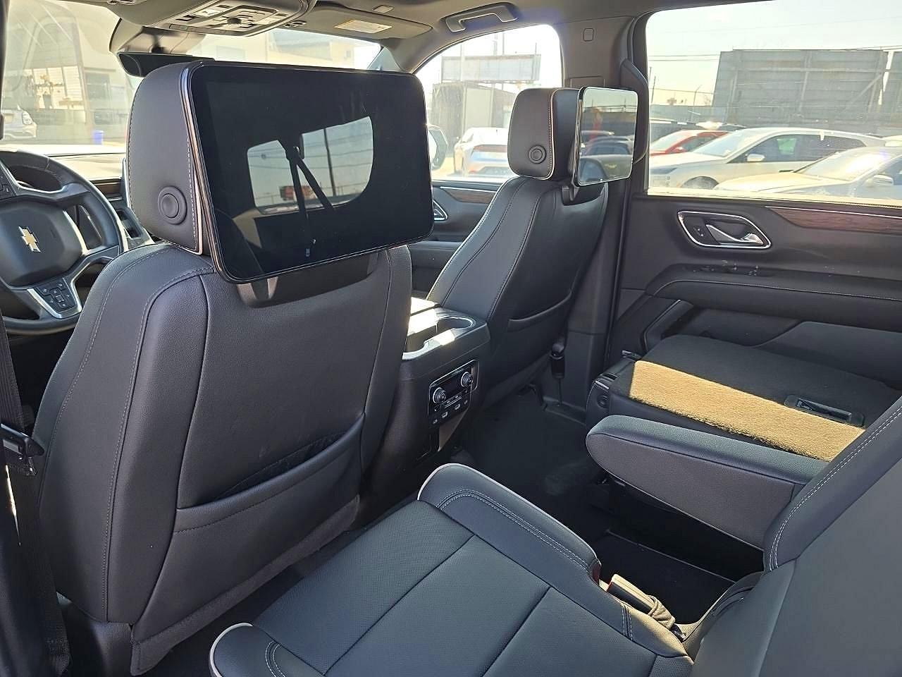 2024 CHEVROLET Suburban