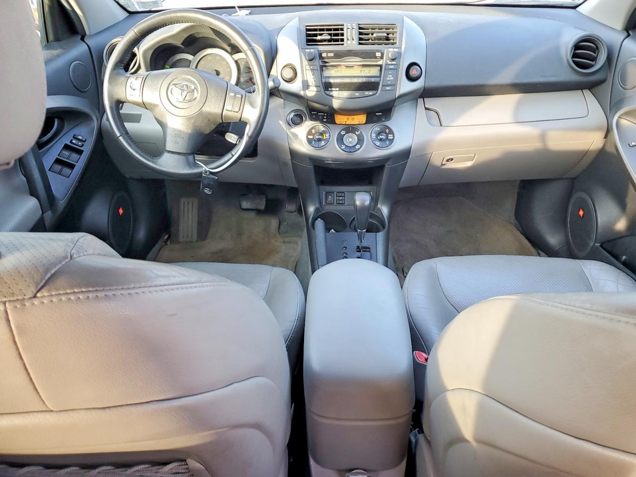 2011 TOYOTA RAV4